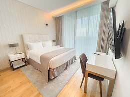 UH FLAT HOTELS & RESORTS PINETREE