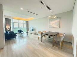 UH FLAT HOTELS & RESORTS PINETREE