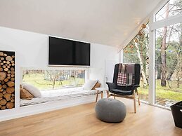 5 Star Holiday Home in Hals