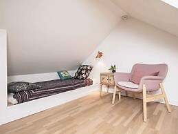 5 Star Holiday Home in Hals