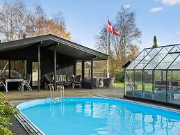 5 Star Holiday Home in Follenslev