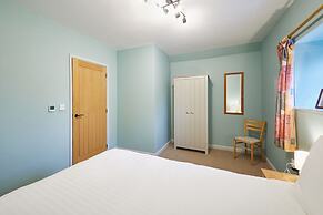 Host Stay The Byres