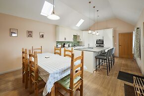 Host Stay The Byres