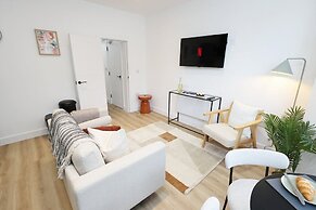 Modern & Cosy 2 Bed Flat in Charming Roath