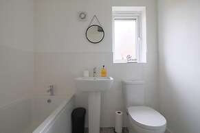 The Haven Modern 4-bed Home With Garden