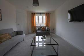 The Haven Modern 4-bed Home With Garden