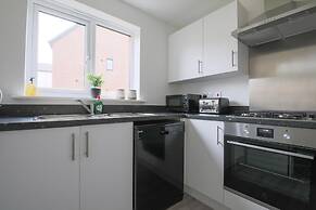 The Haven Modern 4-bed Home With Garden