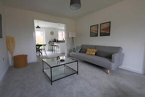 The Haven Modern 4-bed Home With Garden