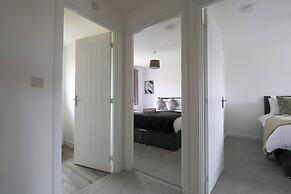 The Haven Modern 4-bed Home With Garden