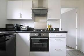 The Haven Modern 4-bed Home With Garden