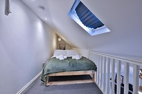 Modern 1-bed Flat Near Cardiff City Centre