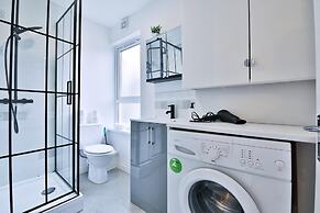 Modern 1-bed Flat Near Cardiff City Centre