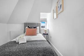 Cardiff City Base Modern 2-bed Apartment