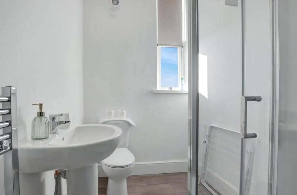 The Cardiff Comfort 2-bed Apartment