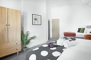 The Cardiff Comfort 2-bed Apartment