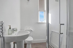 The Cardiff Comfort 2-bed Apartment