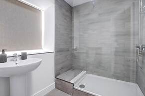 Compact 1-bed Flat for Friends & Colleagues