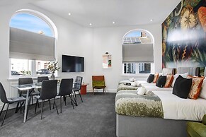 Compact 1-bed Flat for Friends & Colleagues