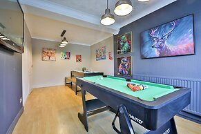 Spacious 3 Bed Home With Pool Table