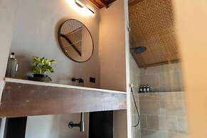 Kalamari Luxury Beach Front Villa
