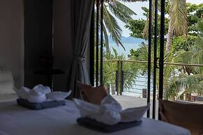 Kalamari Luxury Beach Front Villa