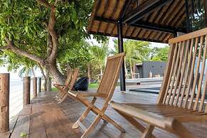 Kalamari Luxury Beach Front Villa
