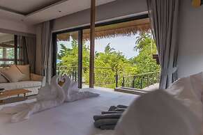 Kalamari Luxury Beach Front Villa