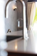 Kalamari Luxury Beach Front Villa