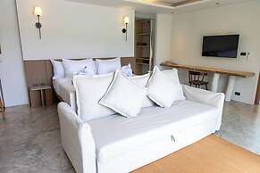 Kalamari Luxury Beach Front Villa