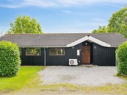 5 Star Holiday Home in Sydals