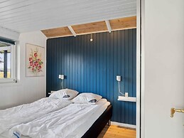 5 Star Holiday Home in Ronde