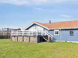5 Star Holiday Home in Ronde