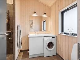 5 Star Holiday Home in Stege