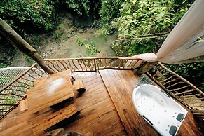 Treehouse de Valentine Mountain Resort