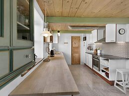 5 Star Holiday Home in Klemensker