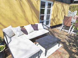 5 Star Holiday Home in Ronne