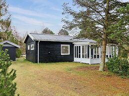 5 Star Holiday Home in Gedser