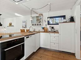 5 Star Holiday Home in Hals