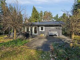 5 Star Holiday Home in Hals