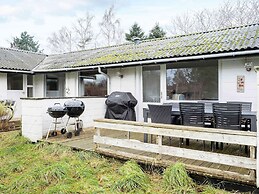 5 Star Holiday Home in Stege