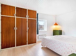 5 Star Holiday Home in Stege