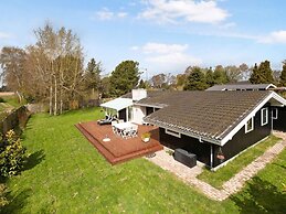 5 Star Holiday Home in Hornbaek