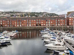 Marina View Apartment