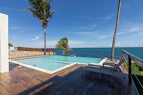 Teal Horizon OceanfrontCaribbean Escape