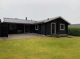 5 Star Holiday Home in Alsgarde