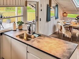 6 Person Holiday Home in Vaeggerlose