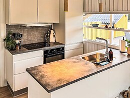 6 Person Holiday Home in Vaeggerlose