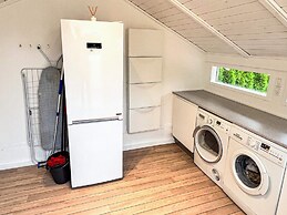 6 Person Holiday Home in Vaeggerlose
