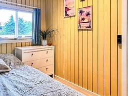 6 Person Holiday Home in Vaeggerlose