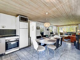 5 Star Holiday Home in Roslev